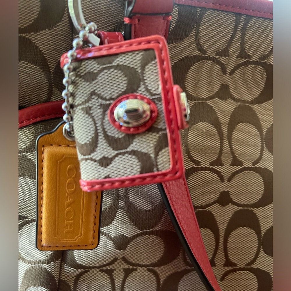 Coach Handbag - Picture 4 of 6